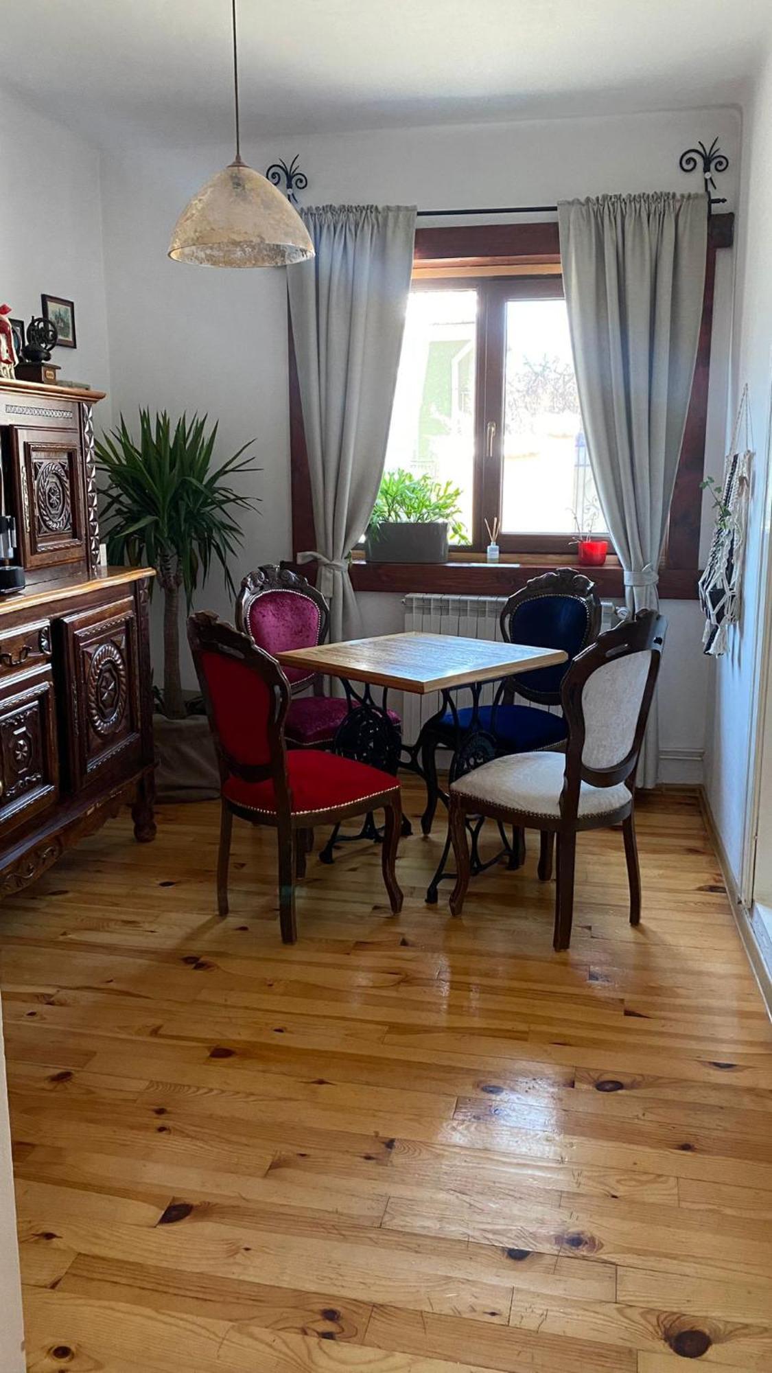 Home Of Art Rîşnov Buitenkant foto